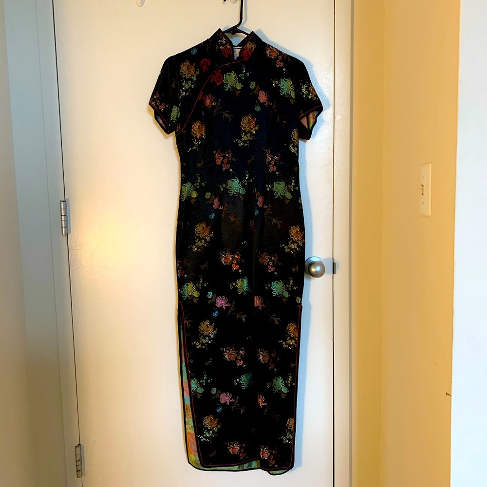 Authentic Chinese Oriental Dress